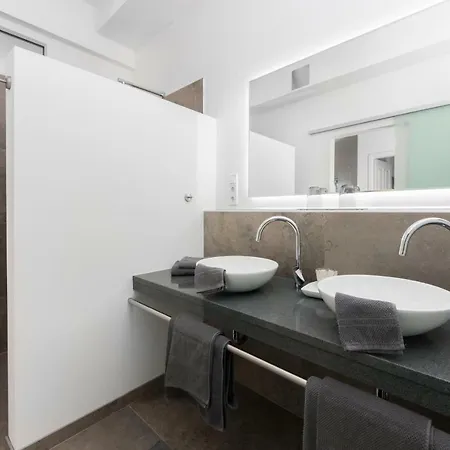 Апартаменты Eifel5Star - Burgfriedstrasse Даун Экстерьер фото