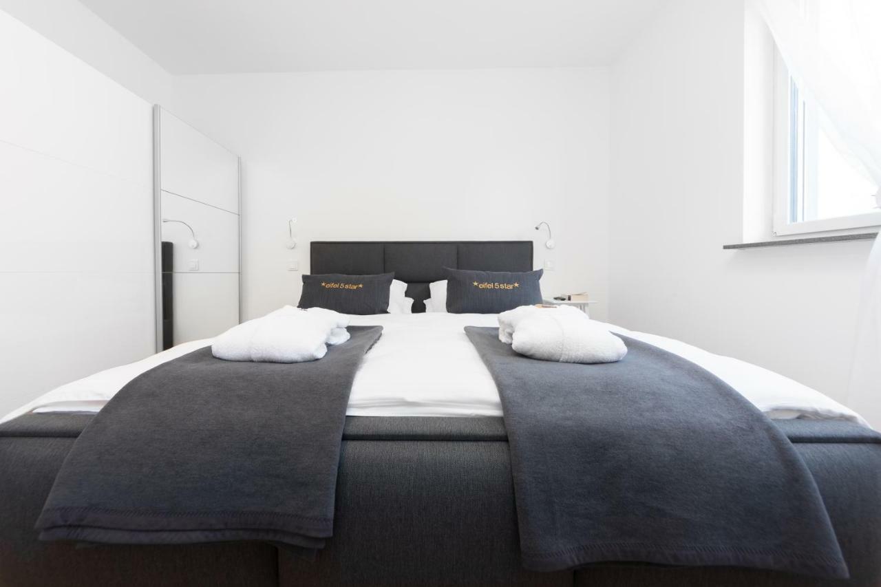 Eifel5star - Burgfriedstraße Apartment